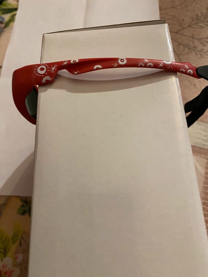 Lunette de soleil enfant - photo numéro 4
