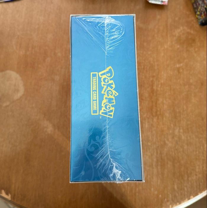 UPC Pokémon Dracaufeu Flammes Fantasmagoriques - photo numéro 3