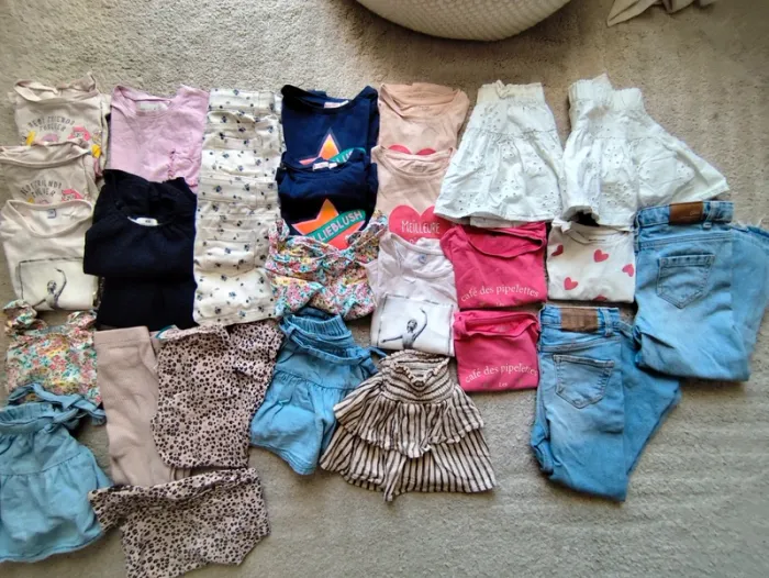 Lot vêtements filles 3/4 ans - photo numéro 2