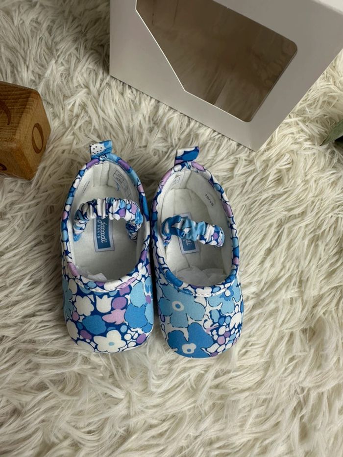 Paire de chaussons douceur Jacadi taille 18-19 - photo numéro 4