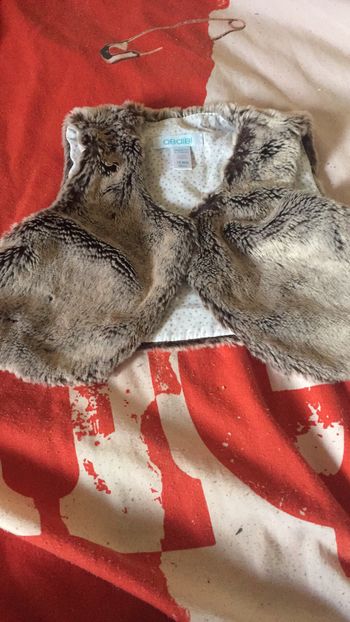 Gilet fausse fourrure
