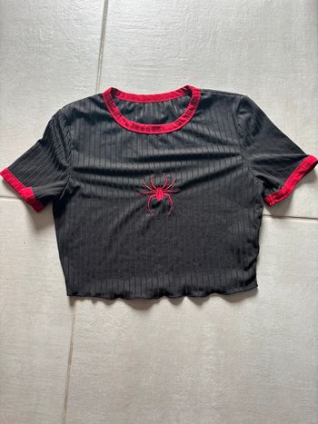 T-shirt crop noir Shein - motif araignée - Taille M