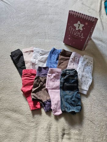 Lot 12 pantalons fille 1 mois