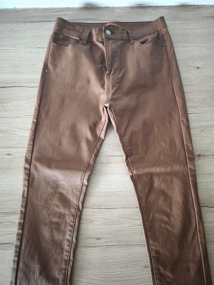 Pantalon court taille 40 effet cuir - photo numéro 2