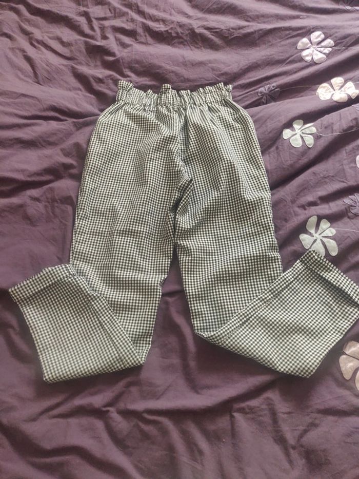 Pantalon 16 ans ou S - photo numéro 2