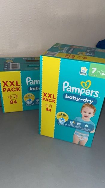 Lot 2 cartons Pampers Baby Dry Taille 7 - XXL Pack 84 couches