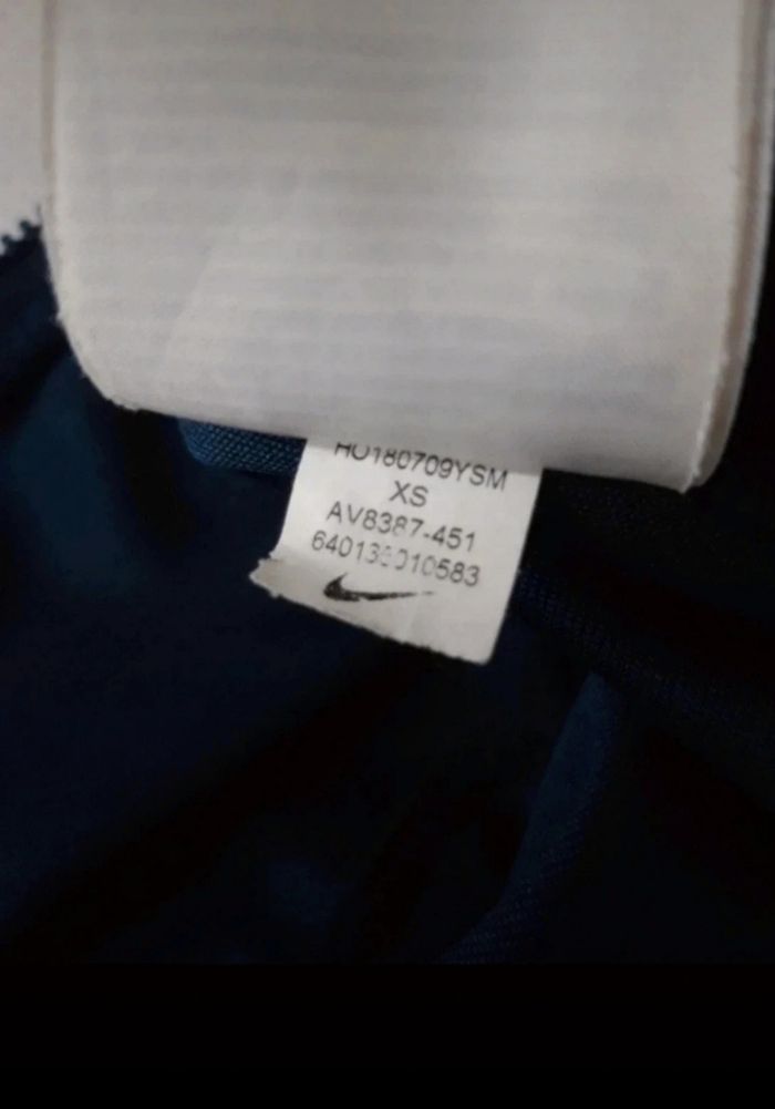 Gilet veste Nike garçon en 6/8 ans - photo numéro 6