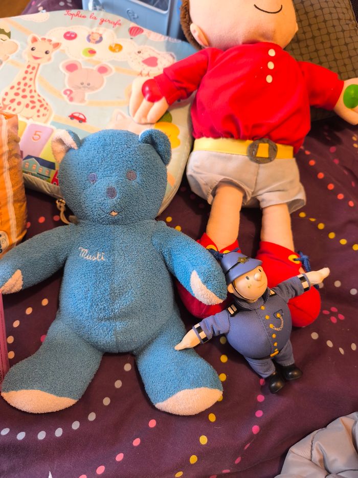 Lot biberons et jouets d'éveil - photo numéro 4