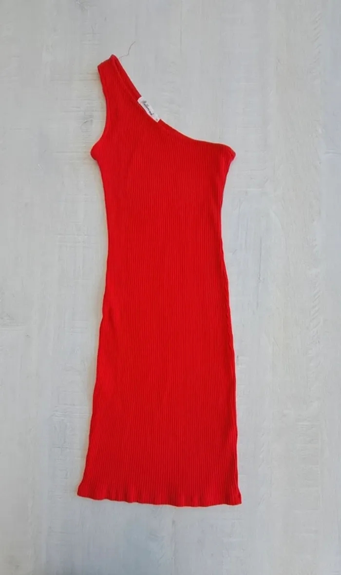 Robe rouge Bellerina - taille S - asymétrique - épaule dénudée -  côtelée