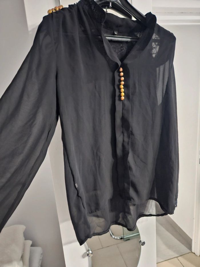 Blouse noir dentelle