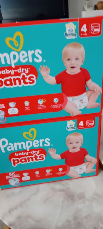 2 paquet de Couche culotte Pampers taille 4