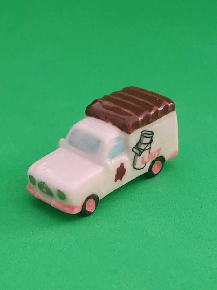 Fève Renault 4L utilitaire