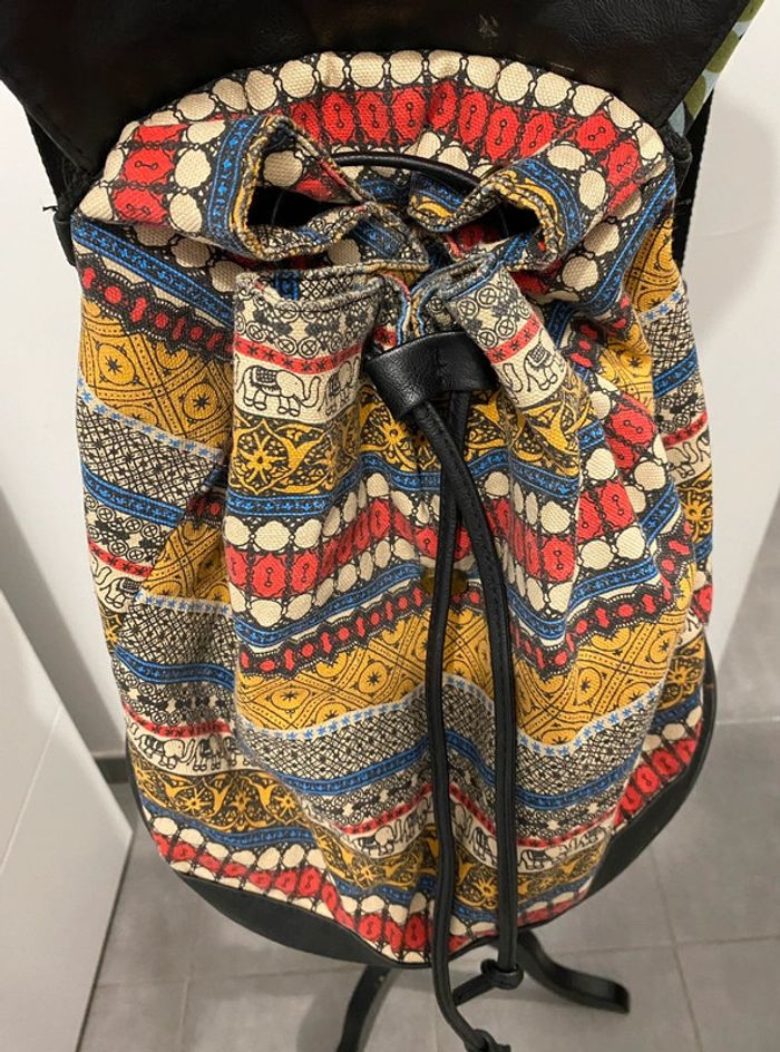 Sac à main à dos - photo numéro 3