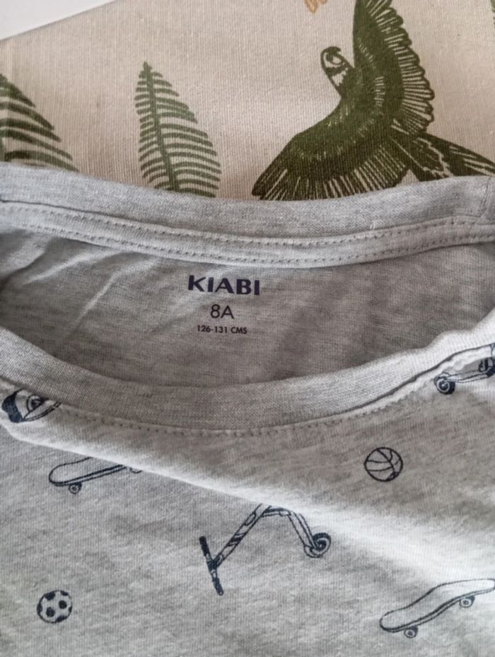 T-shirt kiabi taille 8 ans - photo numéro 3