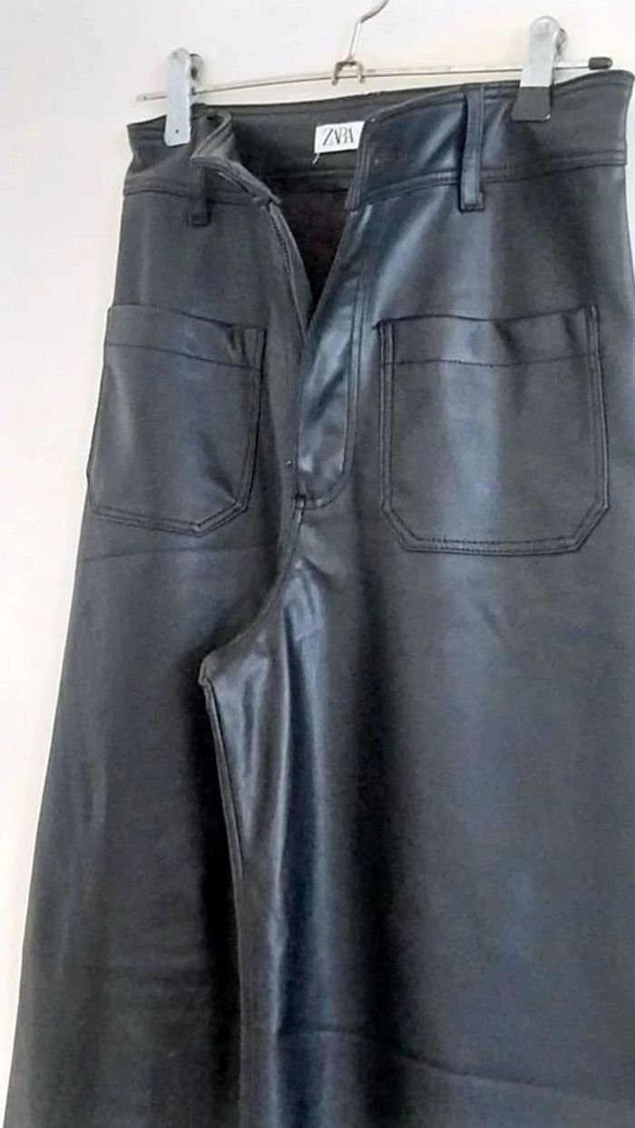 Pantalon large simili cuir zara - photo numéro 3