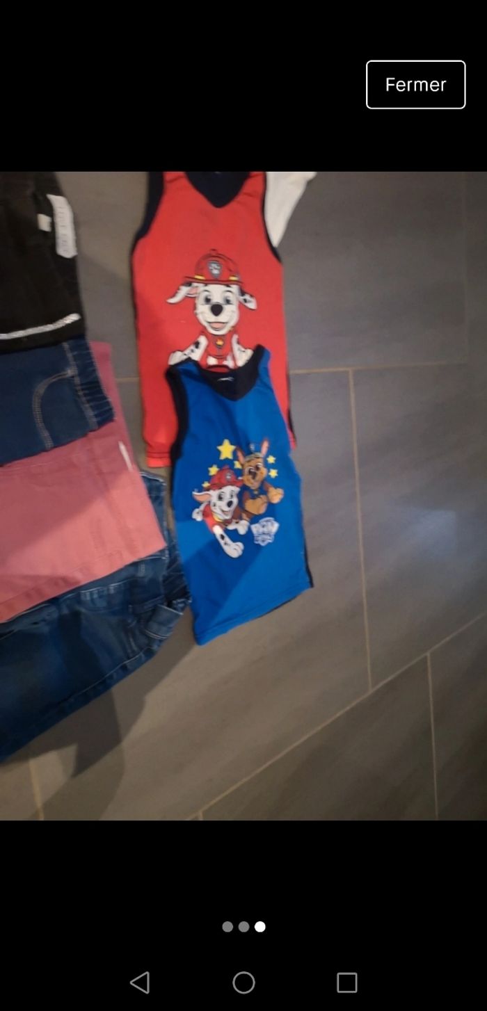 Lot 11 vêtements pour fille taille 4 ans - photo numéro 3