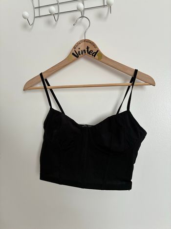 Top court style corset noir Bershka – taille M – très bon état 
