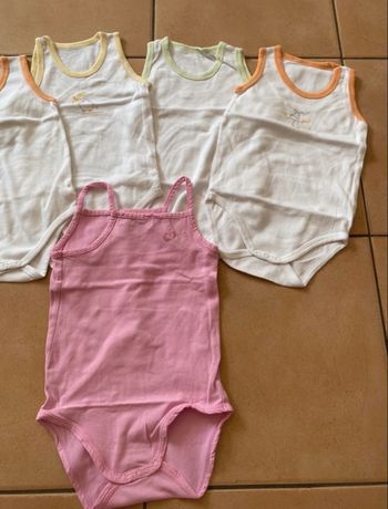 Lot bodies 23 mois