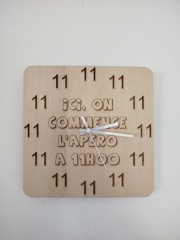 Horloge en bois "L'heure de l'apéro" – Idée Cadeau / Déco