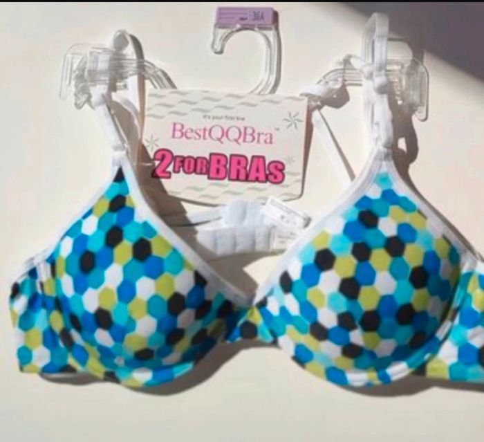 2 soutiens -gorge 75/80 A pour adolescente ou 14/16ans