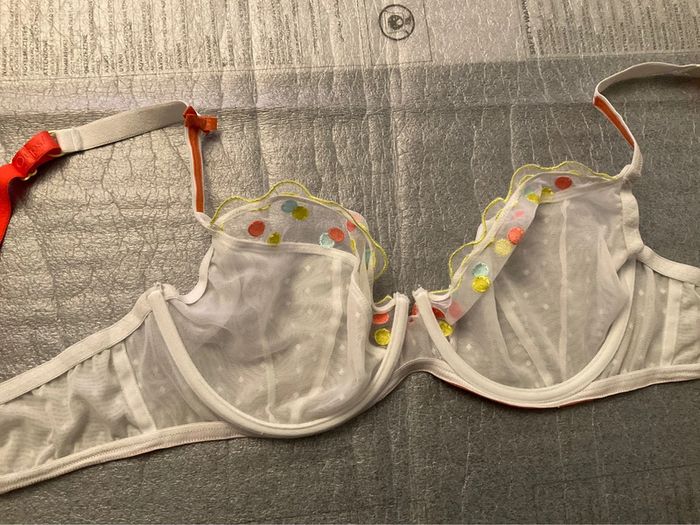 Soutien-gorge blanc Oups - photo numéro 9