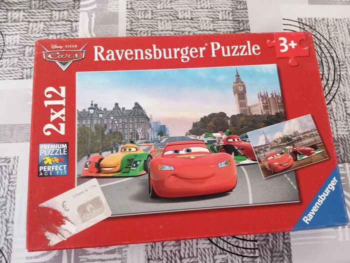 2 puzzles cars