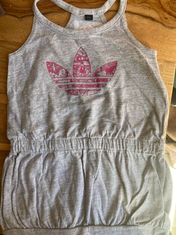 Robe adidas