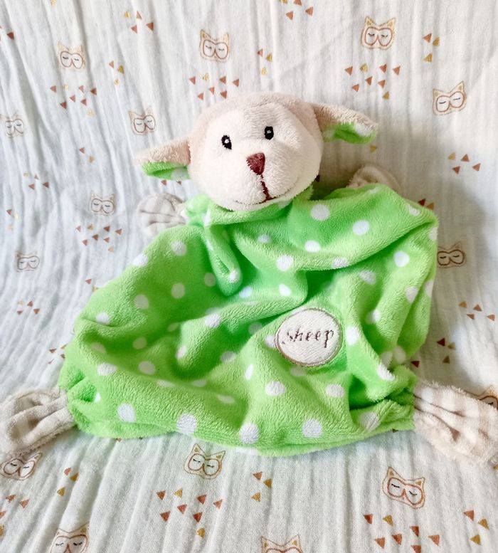 Doudou mouton sheep vert pois blanc