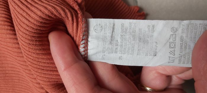 Tshirt manche longue 10 ans - photo numéro 4