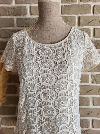 Blouse en dentelle blanche Zara - Romantique chic