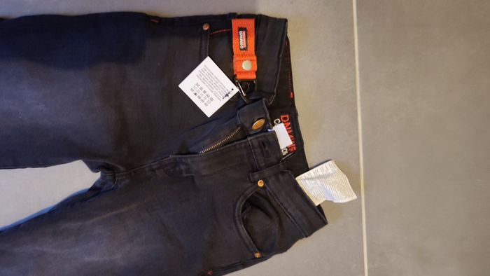 Jean zara 10 ans neuf - photo numéro 4