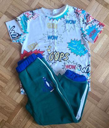 Ensemble jogging + tee shirt 8ans