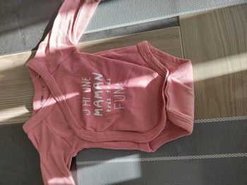 Vêtements fille de 0 mois a 1 mois