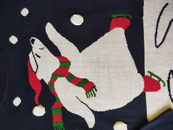 🎅 Pull de Noël magique – Taille M(mixte) 🐻‍❄️ - photo numéro 6