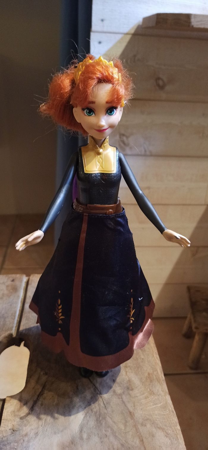 Poupée Anna - avec robes interchangeables - photo numéro 2