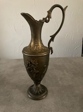 Carafe en régule vintage