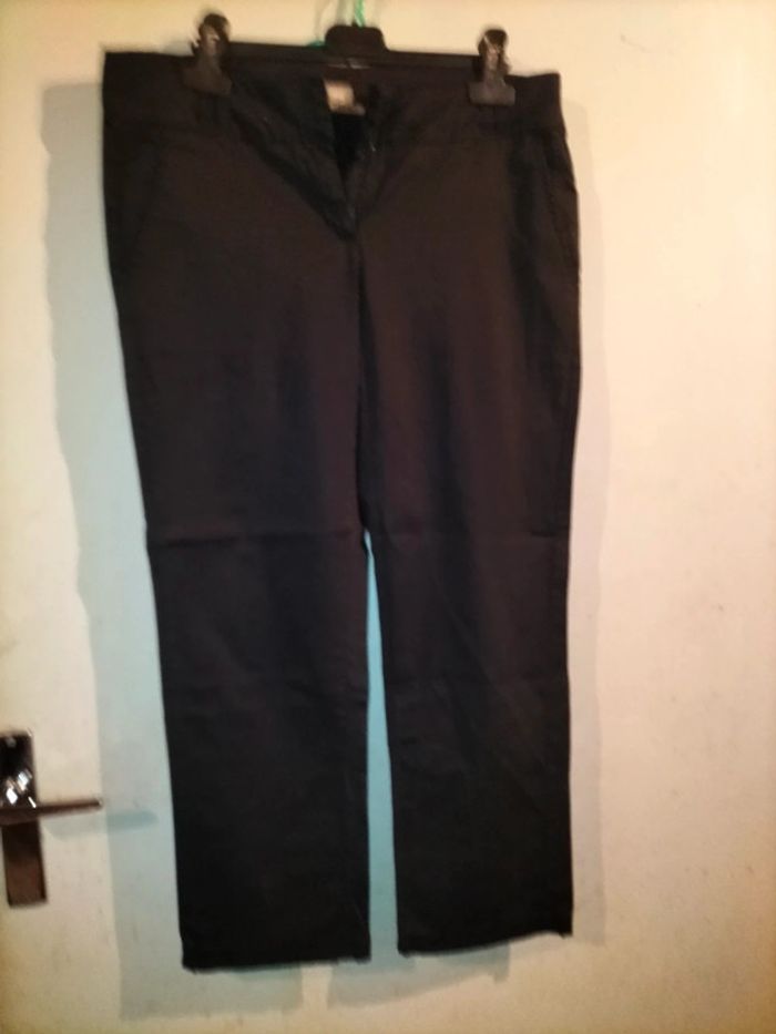 Pantalon noir in extenso 42