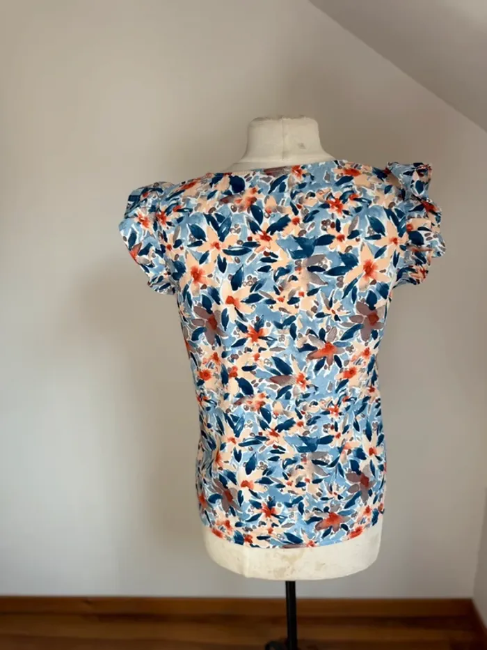 Superbe Blouse fleurie fluide neuve akoz 40 L - photo numéro 4