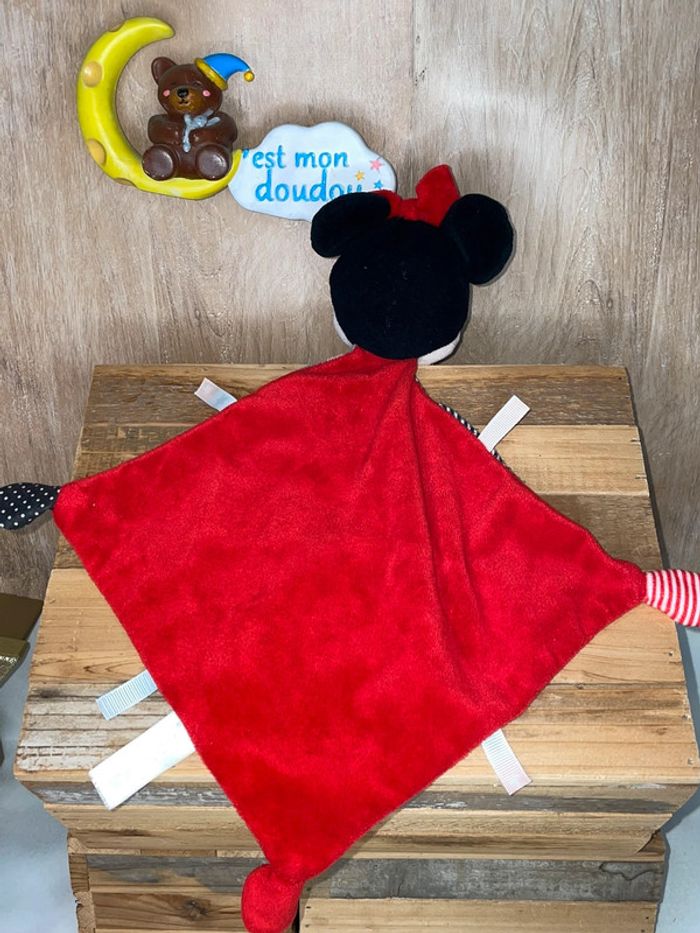 DY87 doudou Minnie Disney - photo numéro 2