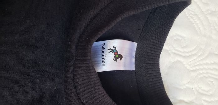 Sweat taille 4 ans - photo numéro 4