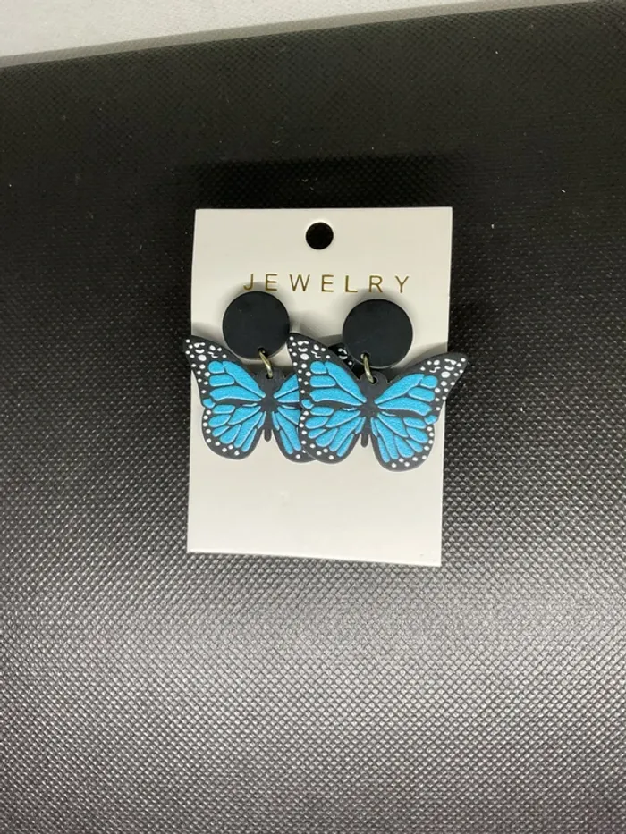 Boucles d’oreilles n°88 neuve