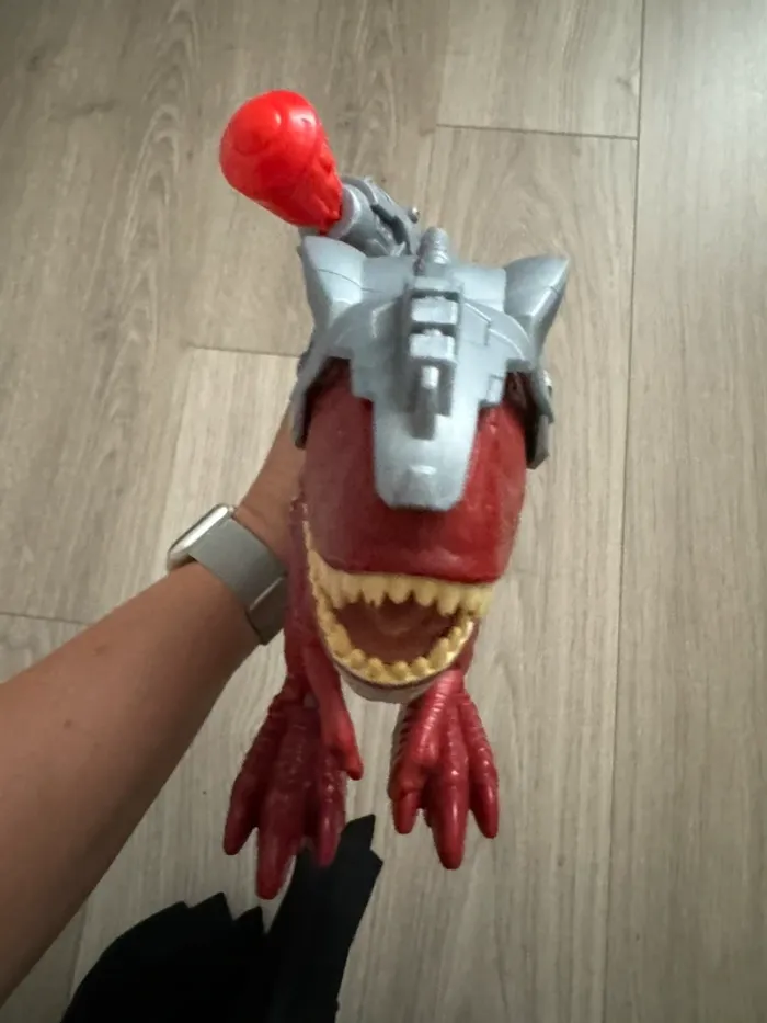 2 dinosaures combat - photo numéro 6