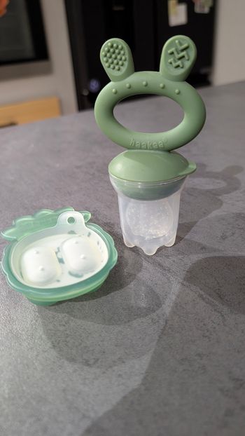 Grignoteuse Haakaa avec moule