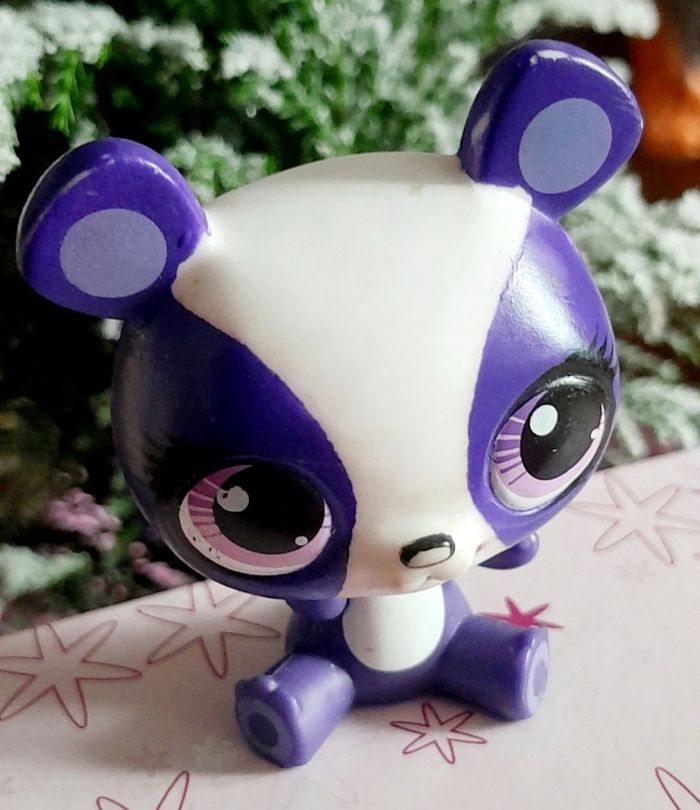Figurine Littlest Pet Shop Panda blanc et violet