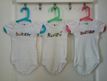 Lot 3 bodies Petit Bateau x Keith Haring 12m