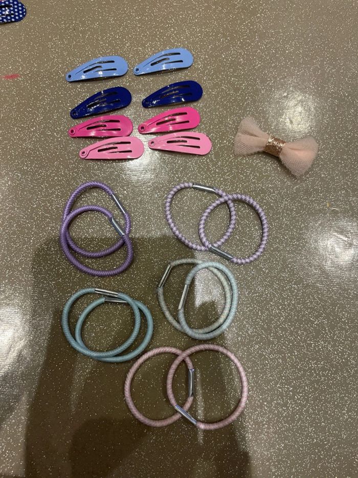 Lot élastiques et barrettes neufs