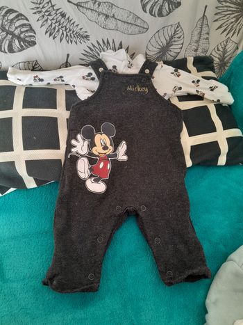 Ensemble body et salopette mickey