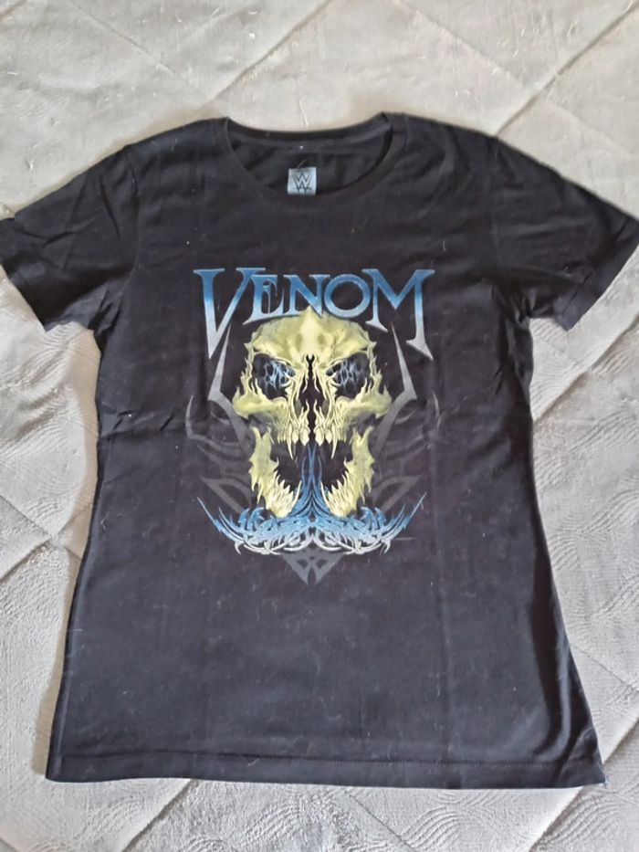 T-shirts Venom