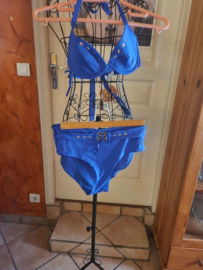 Maillot de bain  charlott 2 pieces taile 38/40