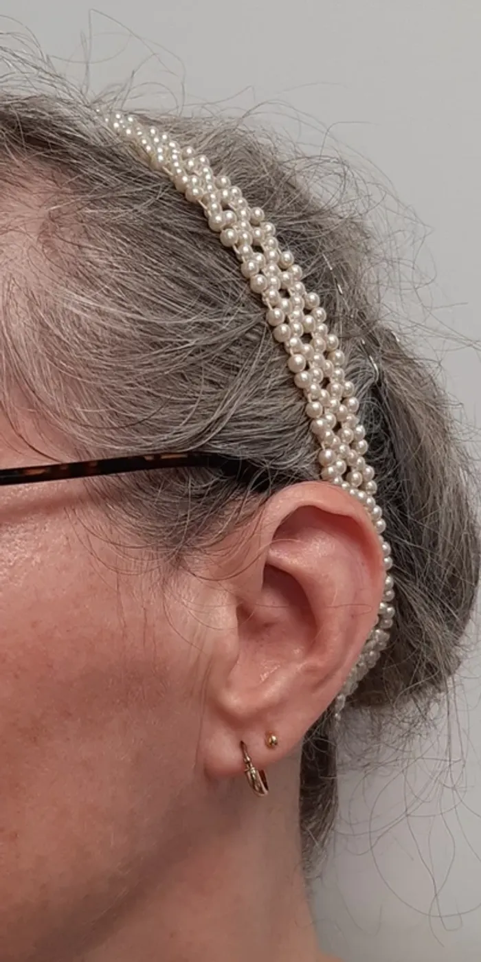 Très joli collier vintage raz du cou en perles - photo numéro 4
